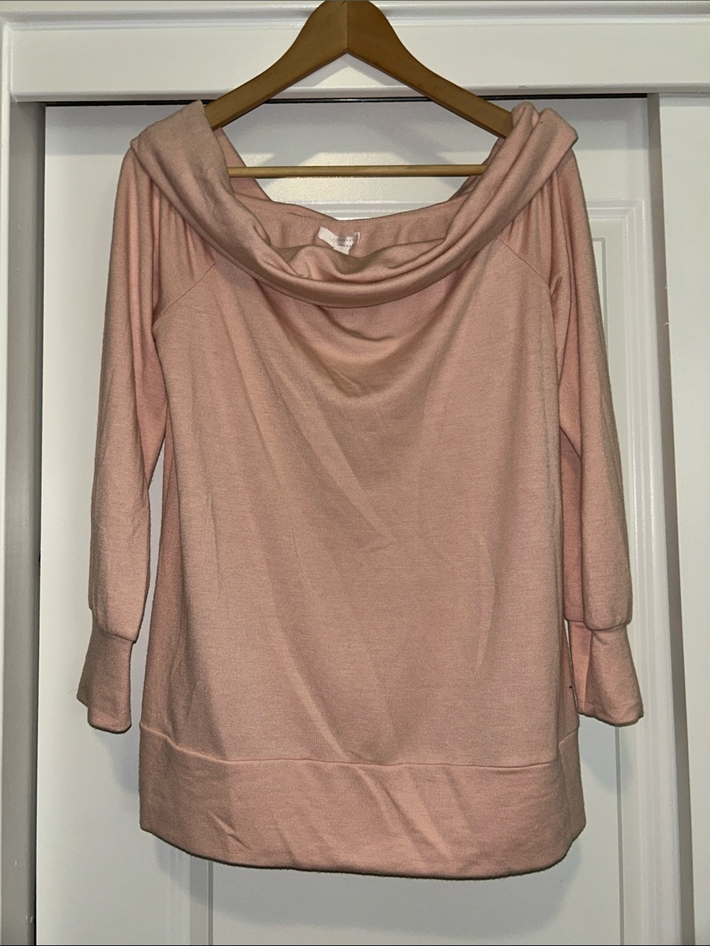♻️ LC Lauren Conrad Blush Off-the-Shoulder Knit Sweater